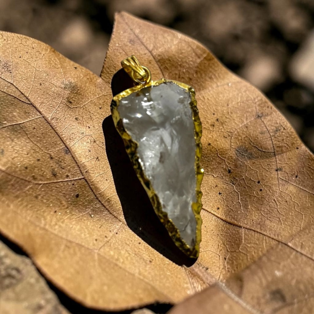Clear Quartz Pendant - Arrow Head Carved Natural Stone Golden | Hermosa
