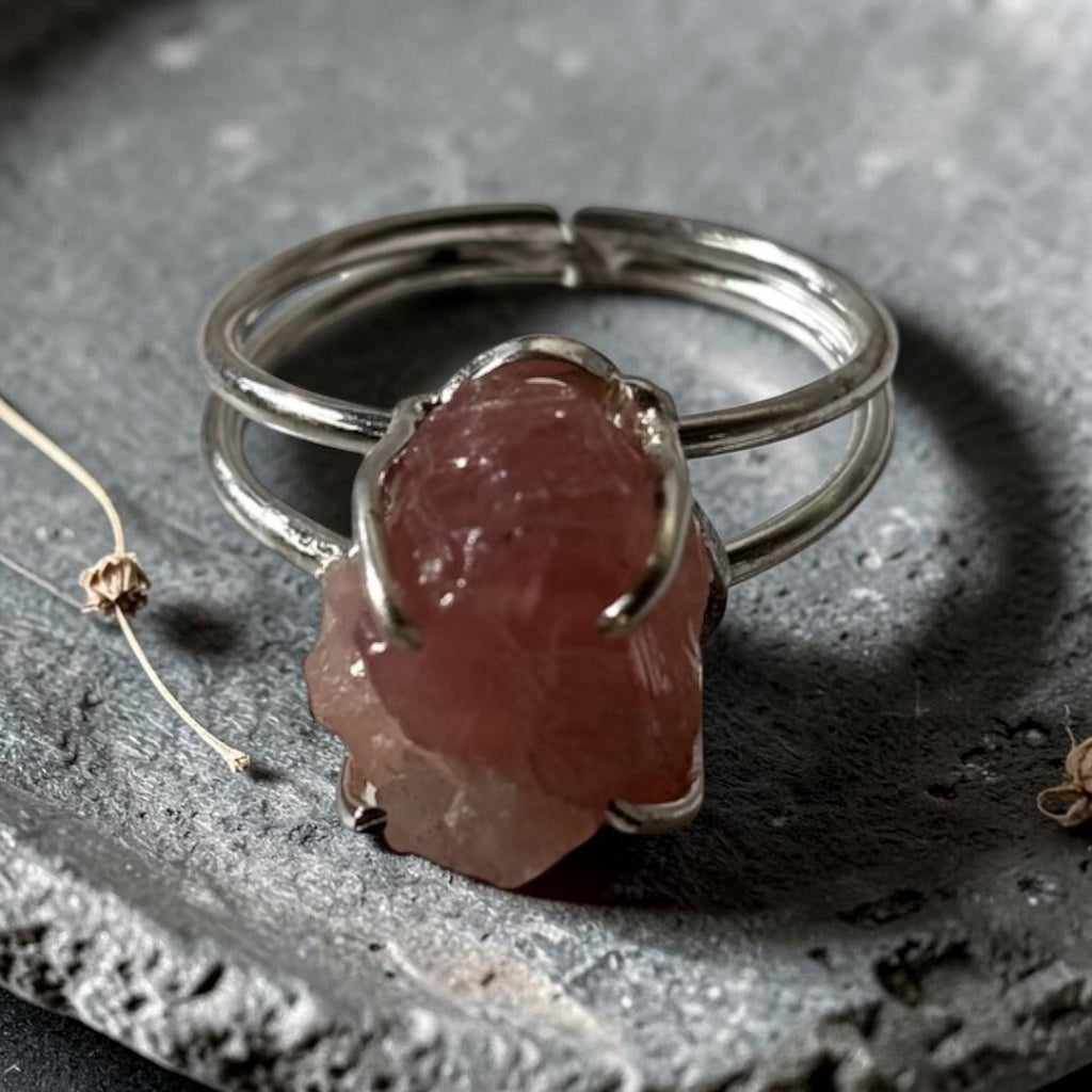 Rose Quartz Ring - Raw Natural Stone Silver Plated Adjustable | Maravillosa