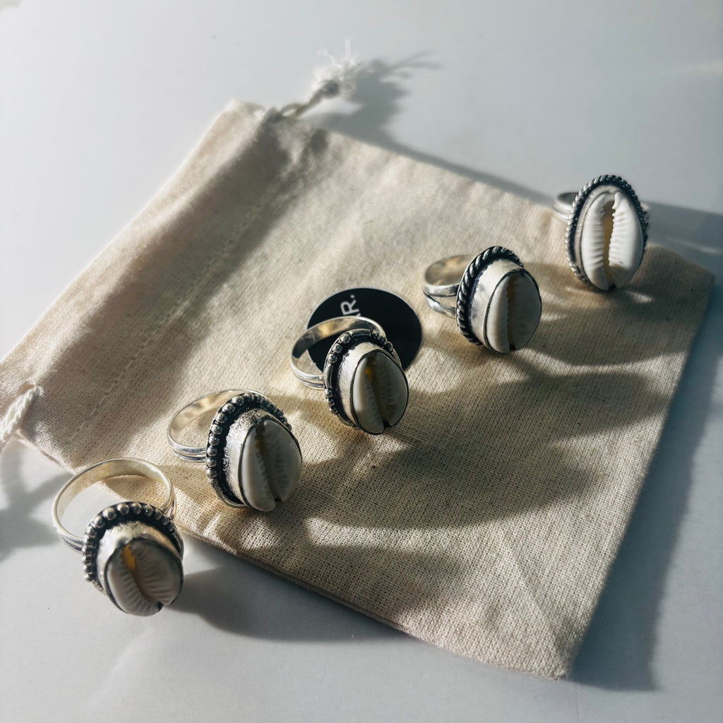 Kauri / Cowrie Shell Ring - Natural Kauri Oxidised Adjustable Size (Pack of 5)