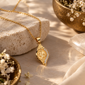 Om Pendant - Shankh Gold Plated Daily Wear | Cotidiano II