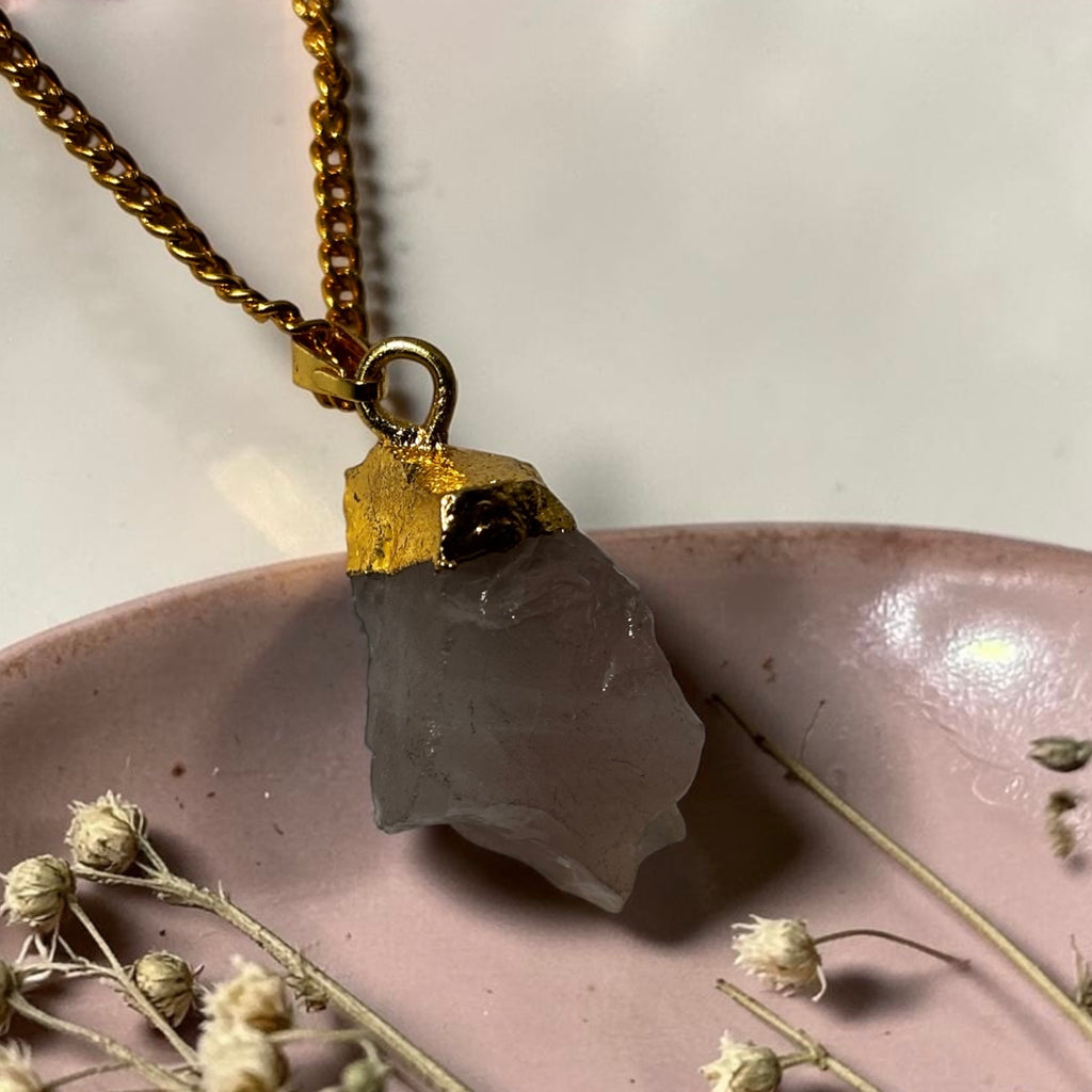 Rose Quartz Pendant - Raw Natural Stone Golden | Joya