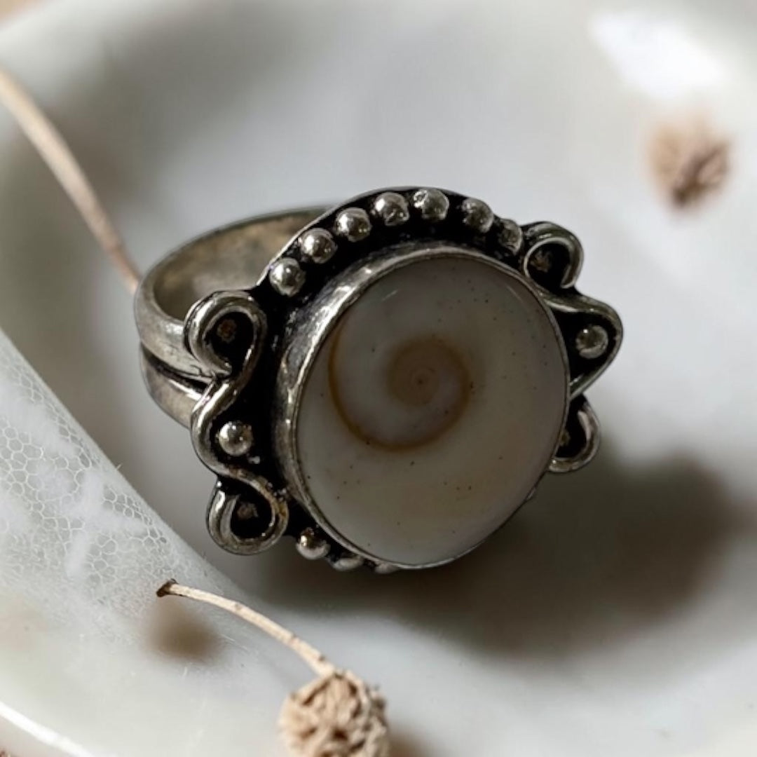 Gomti Chakra Ring - Natural Sea Shell Oxidised Adjustable | Bendita III