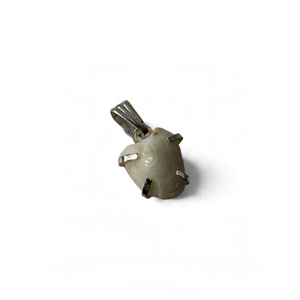 Machmani Pendant - Natural White Fish Pearl | Sirena