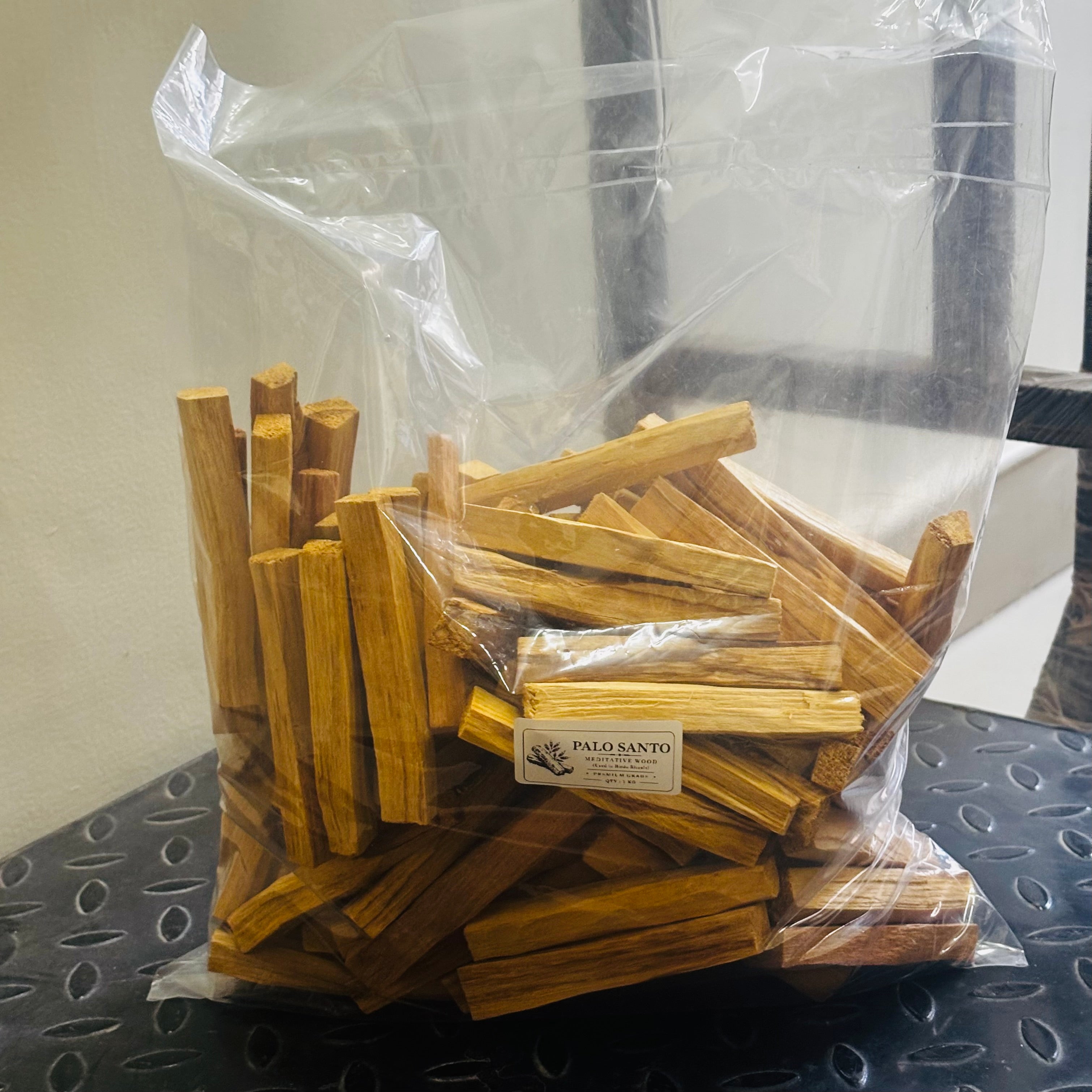 Palosanto Meditative Wood - Used In Hindu Rituals | Premium Grade (1 kg)