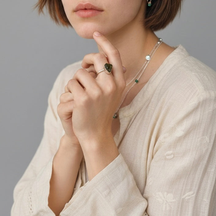 Peridot Ring - Raw Natural Stone Silver Plated Adjustable Size (5 pcs)