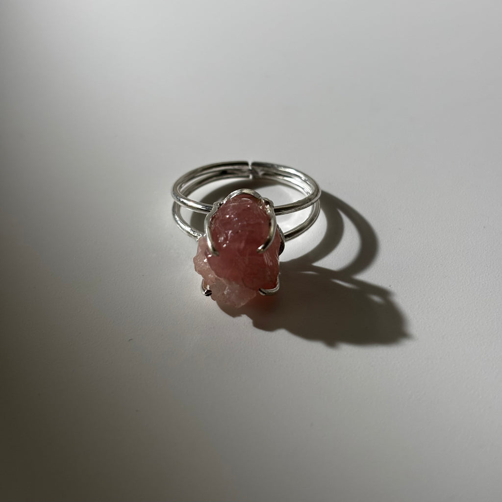 Rose Quartz Ring - Raw Natural Stone Silver Plated Adjustable | Maravillosa
