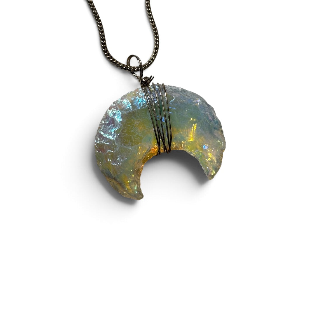 Angel Aura Pendant - Crescent Moon Carved (5 pcs)