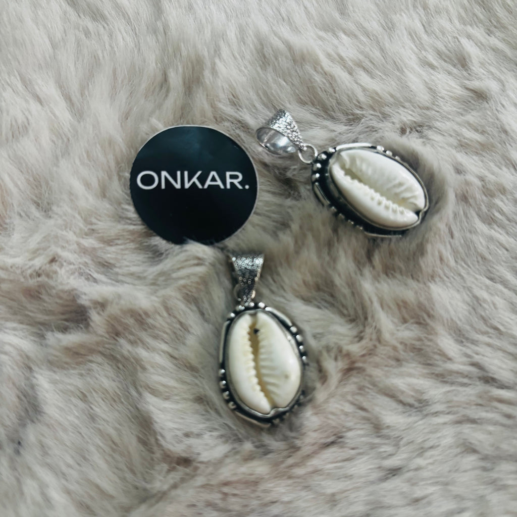 Kauri / Cowrie Shell Pendant - Natural Oxidised (Pack of 2)