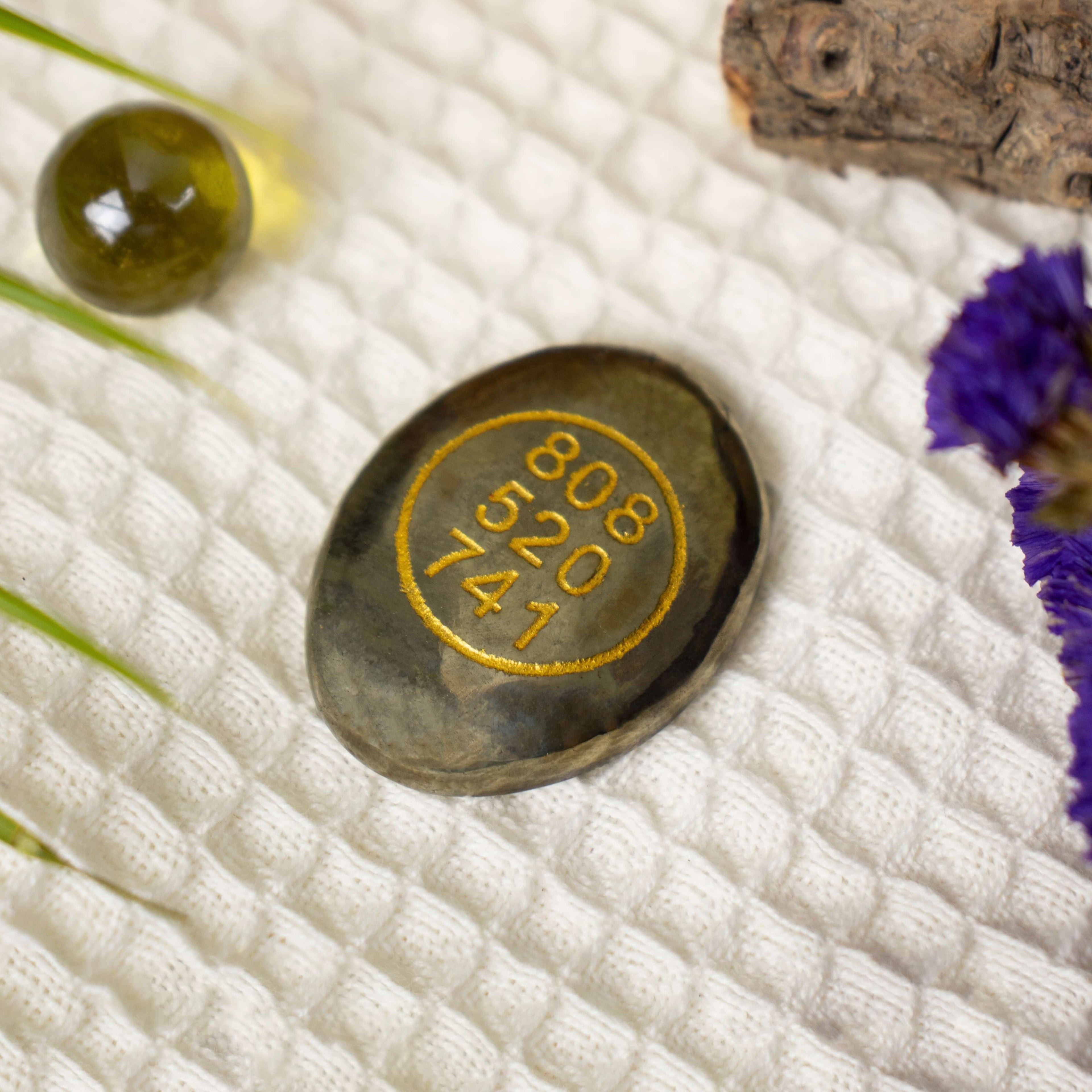 Pyrite Zibu Coin – Natural Crystal Talisman | Traditionally Linked with Abundance, Protection & Positive Energy